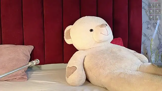 Snapshot of PrincePoppy chatting on November 16, 8:24 pm PrincePoppy online show from November 16, 8:24 pm