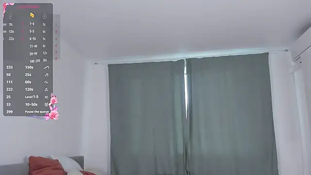 OdelynaFrake online show from November 28, 8:36 am