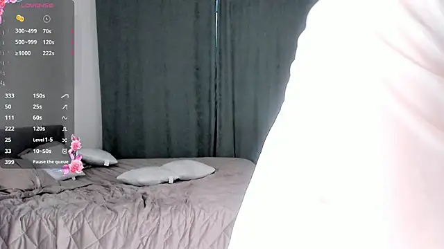 OdelynaFrake online show from December 5, 8:46 am