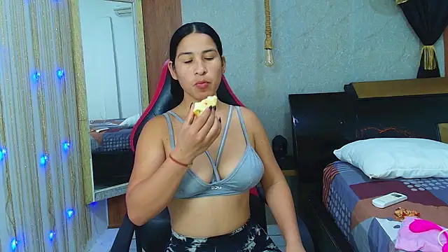 jesica wilson online show from March 4, 1:24 am