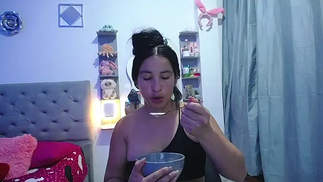 jesica wilson online show from July 10, 1:05 am