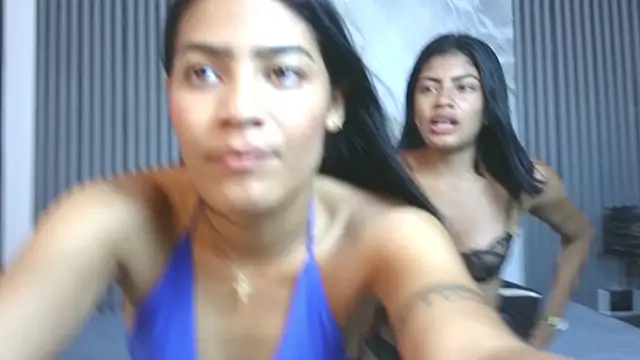 TifanyandLisa online show from November 1, 9:41 pm