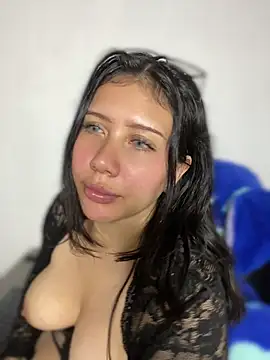 snow doll online show from April 24, 2:35 am