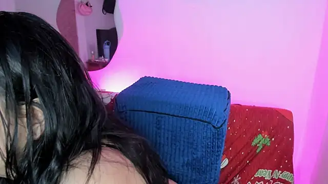 snow doll online show from December 19, 10:45 pm