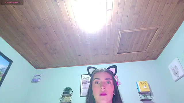 angelic coral online show from March 13, 1:10 am