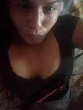 Snapshot of Moro_25 chatting on February 26, 6:08 pm Moro 25 online show from February 26, 6:08 pm