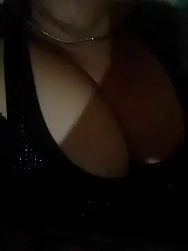 Snapshot of Moro_25 chatting on April 5, 3:57 am Moro 25 online show from April 5, 3:57 am