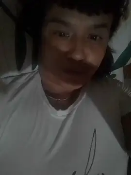 Snapshot of Moro_25 chatting on February 19, 12:40 am Moro 25 online show from February 19, 12:40 am