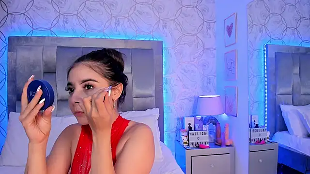 AlliceWinter online show from September 17, 1:46 pm