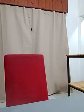 Snapshot of Bradd_32 chatting on July 17, 9:28 am Bradd 32 online show from July 17, 9:28 am