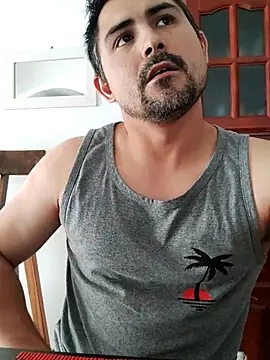 Snapshot of Bradd_32 chatting on October 25, 5:02 pm Bradd 32 online show from October 25, 5:02 pm