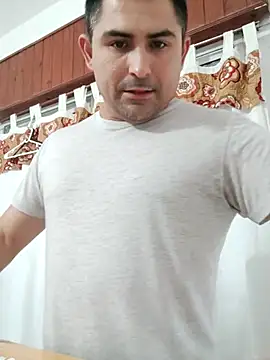 Bradd 32 online show from April 15, 11:59 am