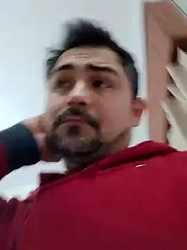 Snapshot of Bradd_32 chatting on July 14, 11:27 am Bradd 32 online show from July 14, 11:27 am