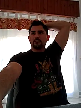Snapshot of Bradd_32 chatting on June 28, 6:25 pm Bradd 32 online show from June 28, 6:25 pm