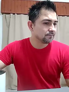 Snapshot of Bradd_32 chatting on July 7, 11:47 am Bradd 32 online show from July 7, 11:47 am