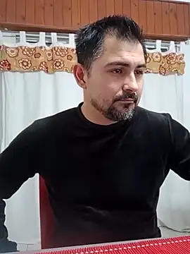 Snapshot of Bradd_32 chatting on July 1, 2:34 am Bradd 32 online show from July 1, 2:34 am