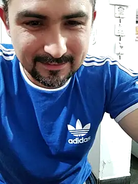 Snapshot of Bradd_32 chatting on September 28, 5:14 am Bradd 32 online show from September 28, 5:14 am