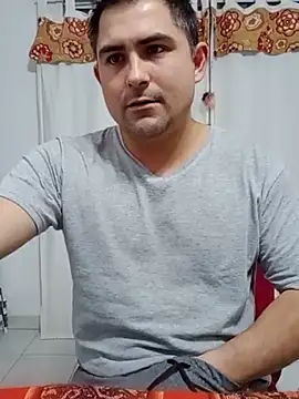 Bradd 32 online show from May 14, 5:26 am