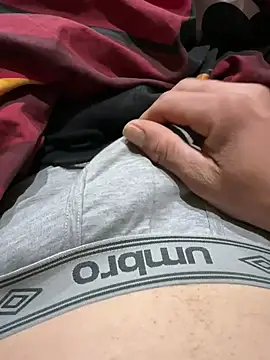 adiluci1 online show from March 15, 3:13 am