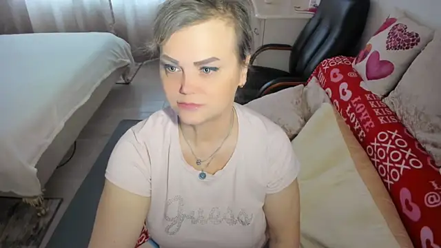 MildMature online show from June 13, 2:59 pm