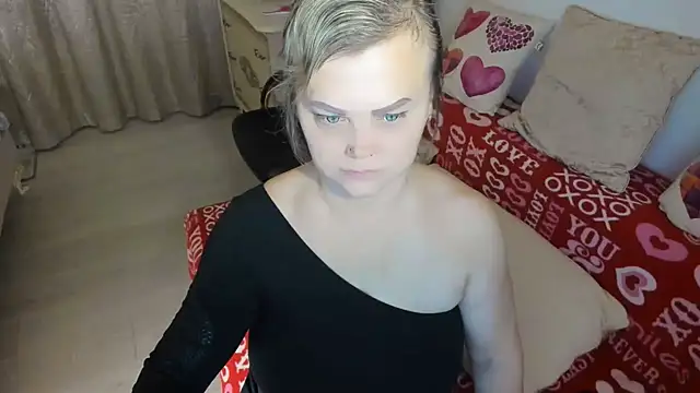 MildMature online show from April 9, 10:38 pm