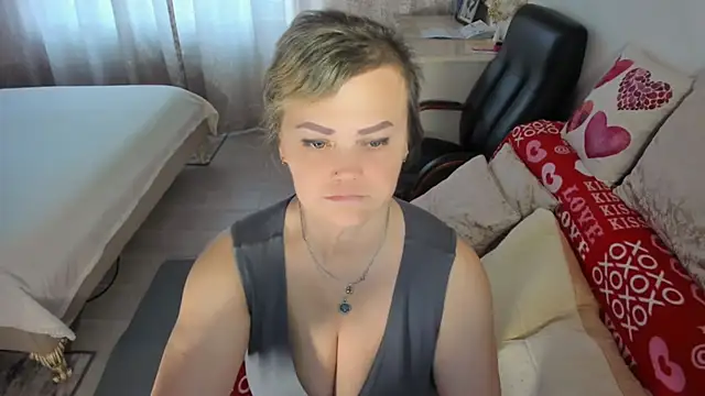 MildMature online show from June 8, 5:24 pm