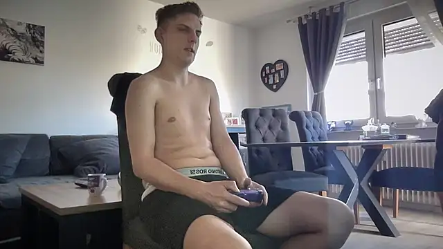 Sweetbooy90 online show from April 1, 6:26 am