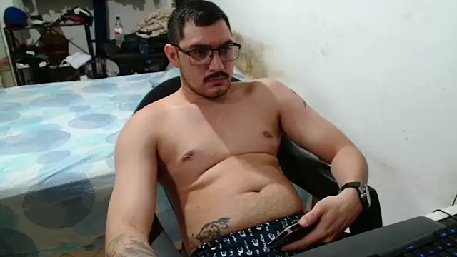 Leonino231 online show from April 12, 6:33 pm