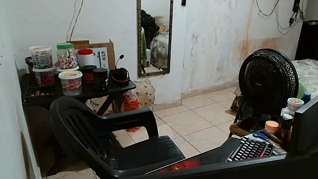 Snapshot of Leonino231 chatting on November 13, 9:51 pm Leonino231 online show from November 13, 9:51 pm