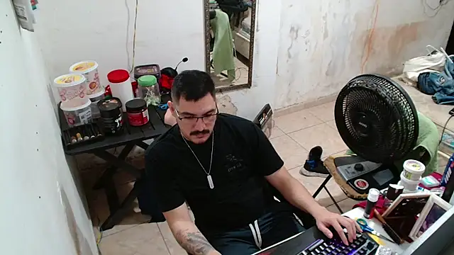 Leonino231 online show from December 21, 5:25 pm