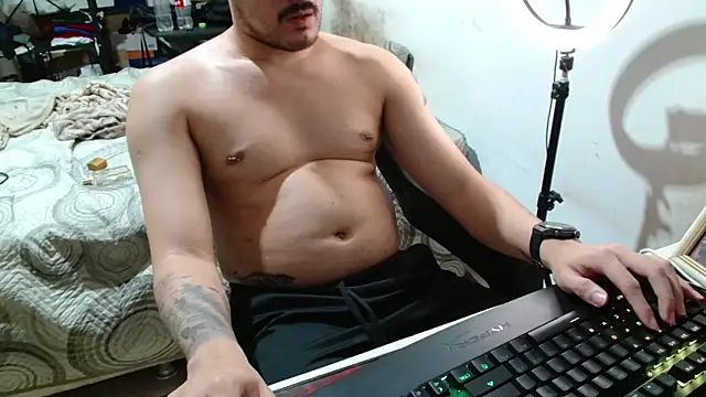 Leonino231 online show from March 31, 9:50 pm