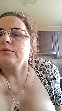 Snapshot of MarinaLady chatting on February 22, 7:22 am MarinaLady online show from February 22, 7:22 am