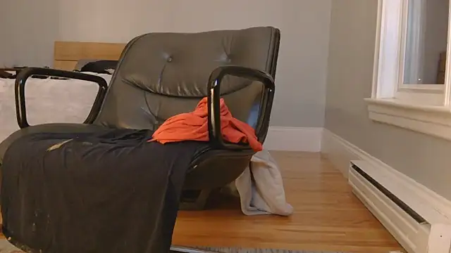 Snapshot of hungbottom603 chatting on December 15, 11:42 pm hungbottom603 online show from December 15, 11:42 pm