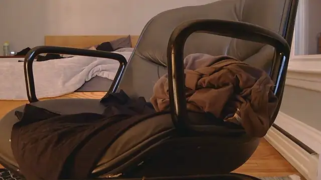 hungbottom603 online show from January 15, 11:41 pm