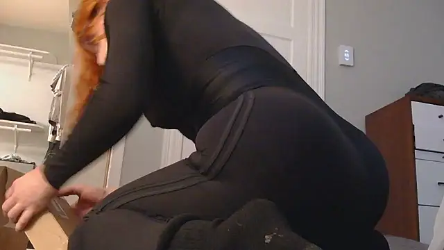 hungbottom603 online show from January 11, 11:44 pm