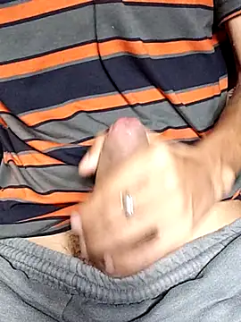 Snapshot of Elvergg1 chatting on September 10, 3:55 pm Elvergg1 online show from September 10, 3:55 pm