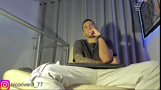 nico rivera online show from April 3, 1:01 am