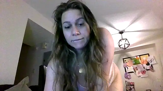Snapshot of thedevinemama chatting on June 15, 1:50 am thedevinemama online show from June 15, 1:50 am