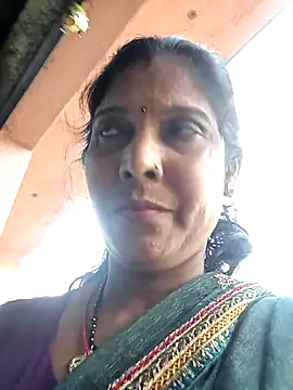 Savita992 online show from November 4, 9:13 am