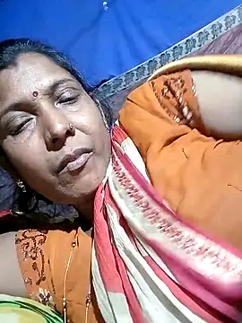 Snapshot of Savita992 chatting on February 11, 1:44 pm Savita992 online show from February 11, 1:44 pm