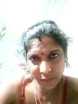 Snapshot of Savita992 chatting on October 18, 10:56 pm Savita992 online show from October 18, 10:56 pm