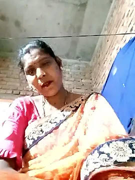 Snapshot of Savita992 chatting on February 2, 8:13 am Savita992 online show from February 2, 8:13 am