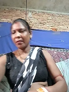 Snapshot of Savita992 chatting on July 6, 4:52 am Savita992 online show from July 6, 4:52 am