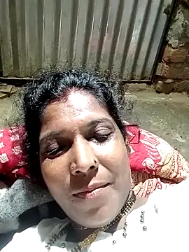 Snapshot of Savita992 chatting on October 10, 10:32 pm Savita992 online show from October 10, 10:32 pm