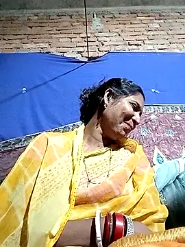 Savita992 online show from December 5, 11:31 am