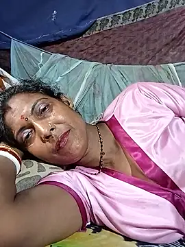 Snapshot of Savita992 chatting on July 16, 8:00 am Savita992 online show from July 16, 8:00 am