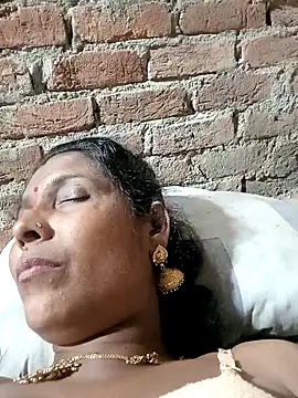 Snapshot of Savita992 chatting on September 24, 6:47 pm Savita992 online show from September 24, 6:47 pm