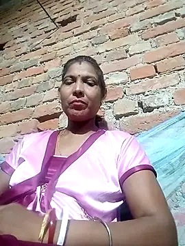 Snapshot of Savita992 chatting on October 9, 3:56 pm Savita992 online show from October 9, 3:56 pm