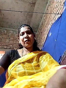 Snapshot of Savita992 chatting on February 3, 5:27 am Savita992 online show from February 3, 5:27 am