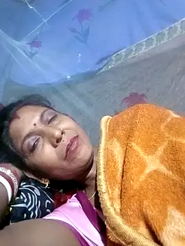 Snapshot of Savita992 chatting on February 27, 7:46 pm Savita992 online show from February 27, 7:46 pm